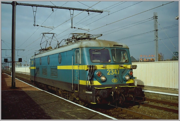 NMBS HLE 2347 Hasseld 15-11-2003