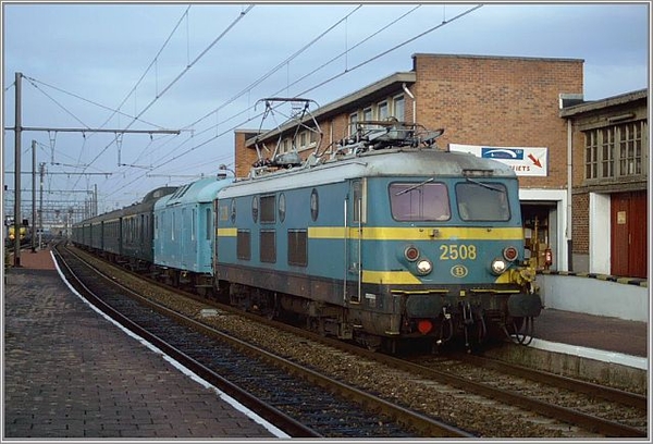 NMBS HLE 2508 Hasseld 15-11--2003