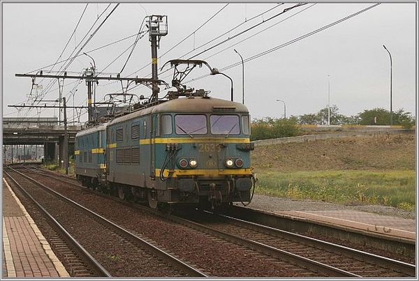 NMBS HLE 2633+2327 Antwerpen Nd 22-10-2009