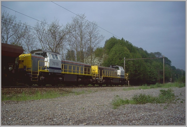 NMBS HLDR 7815+7816 Berneau 15-05-2004