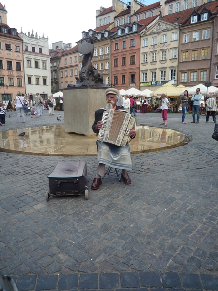 4 Warschau, oude stad, grote markt, _P1130400
