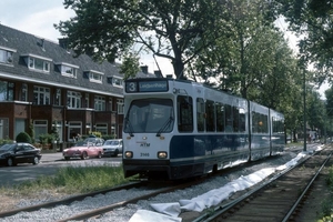 Azaleaplein en het De Savornin Lohmanplein aangepakt en voorzien 