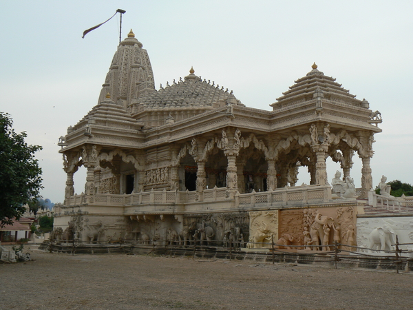 Aradhanadham tempel