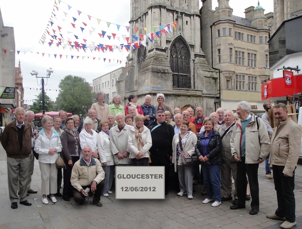 COTSWOLDS Monique Groep Gloucester