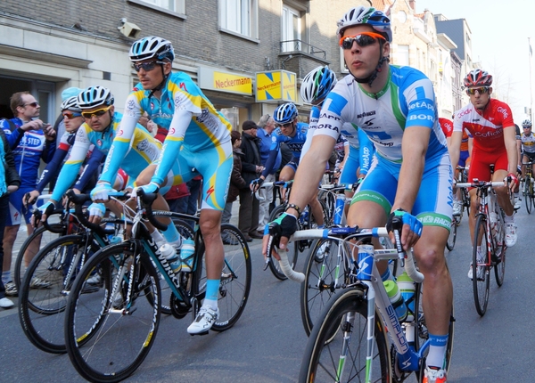 Dwars Door Vlaanderen Start