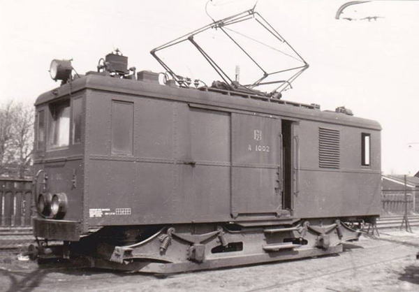 A 1002