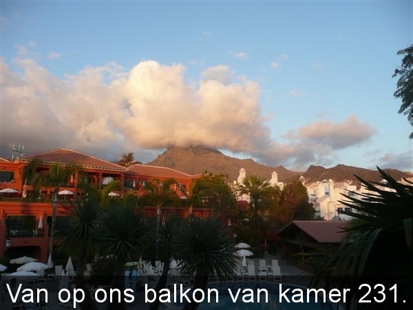 20120301 20u07 Zicht van uit de kamer 231  Spanje Tenerife colon