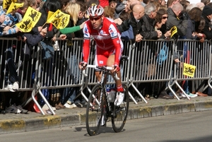 Ronde Van Vlaanderen-Doortocht aan Wielermuseum-Roeselare