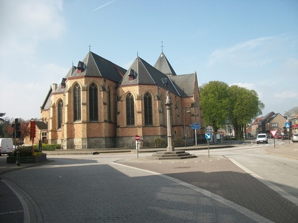 061-St-Martinuskerk-Berlare
