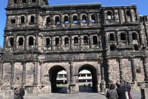 trier2012 143