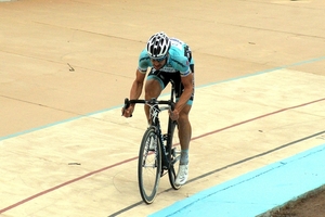 PARIJS-ROUBAIX-Aankomst Velodrome Roubaix