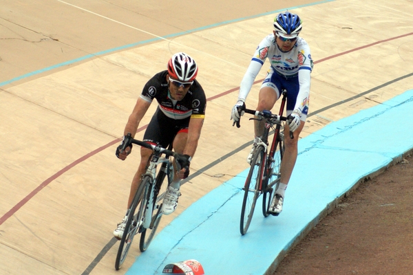 PARIJS-ROUBAIX-Aankomst Velodrome Roubaix