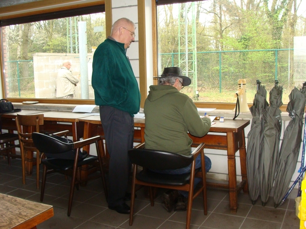 1ste wedstrijd De Eendracht Gelieren