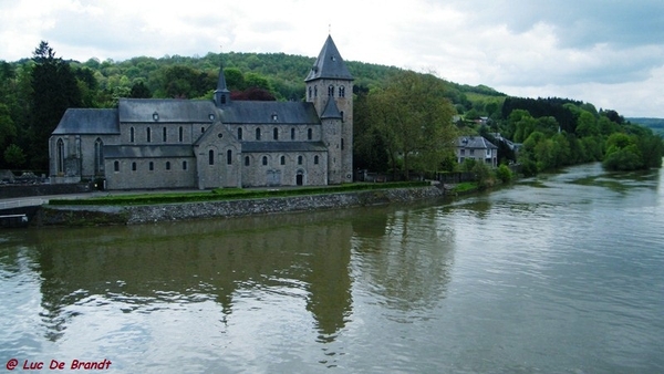 marche batteurs de cuir dinant wandeling