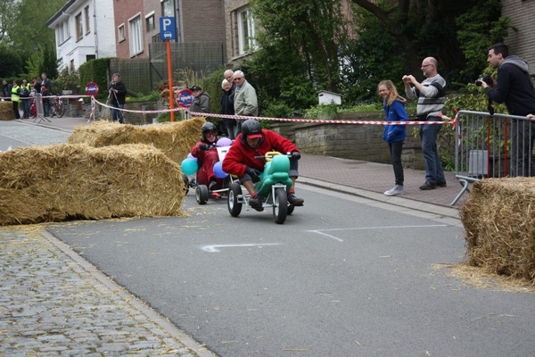 318227_4039225385809_157577298_n