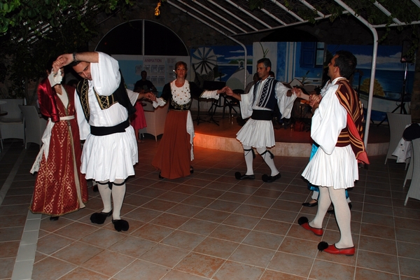 819 Kos Mei 2012 - folklore avond