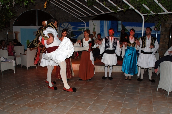 823 Kos Mei 2012 - folklore avond