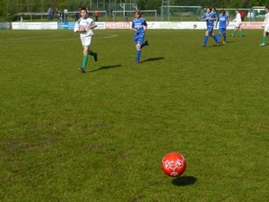 bal kom recht op de 'graaf' af, de fotograaf