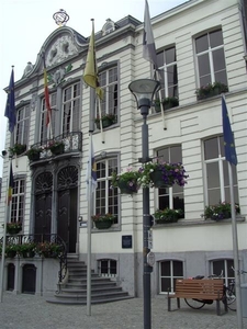 20120522.Lokeren 003  Stadhuis