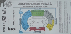 we zitten in tribune 2 vak G