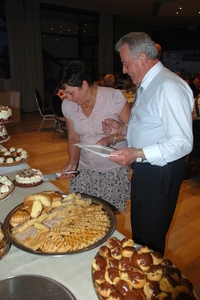 100  Feest Jef en Greta 27 mei 2012 - buffet van nagerechten
