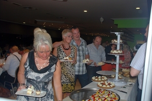 113  Feest Jef en Greta 27 mei 2012 - buffet van nagerechten
