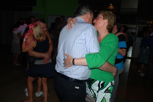 168  Feest Jef en Greta 27 mei 2012 - dansen en plezier
