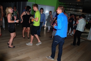 181  Feest Jef en Greta 27 mei 2012 - dansen en plezier