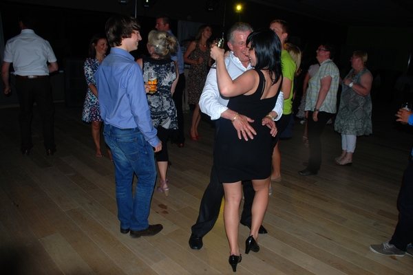 184  Feest Jef en Greta 27 mei 2012 - dansen en plezier