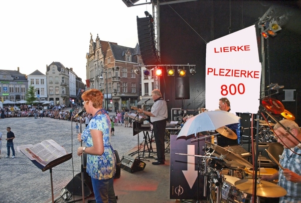lierkeplezierke 800