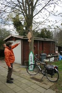 1 APRIL 2012 004
