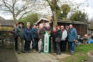 1 APRIL 2012 007