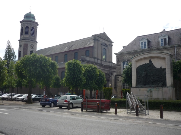 120610 DRONGEN DE KERK