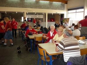 120622 URSEL TERUG IN DE ZAAL