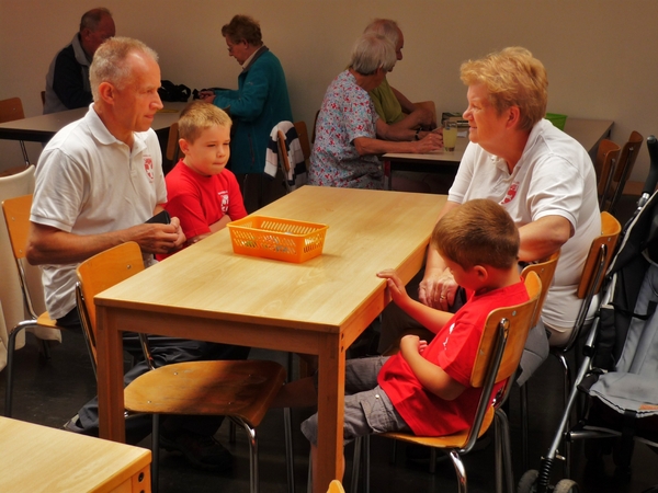 120729 ASSEBROEK TERUG IN DE ZAAL