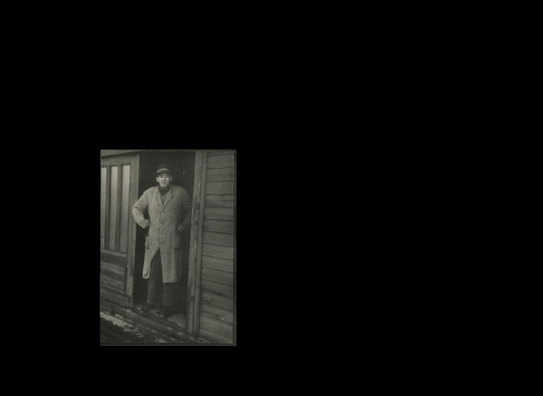 herr Schnitzler, schrijnwerker