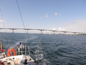 Verbindingsbrug tussen Zweden en land