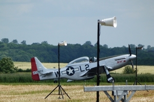 128-P 51-Mustang