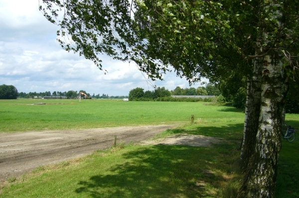 Camping aan de achter zijde.