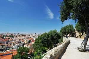 Lissabon - zicht over de stad van op Castelo de So Jorge