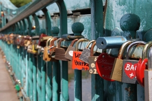 Wroclaw, sloten om de eeuwige liefde te bezegelen