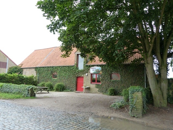 017-Hoeve-Hazegras met hoeveproducten