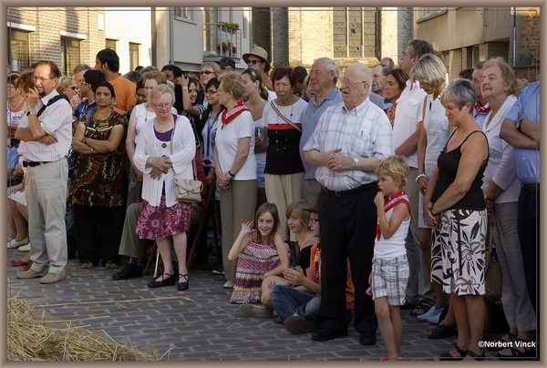 sized_sized_DSC44360a opening bloementapijt Moorsel