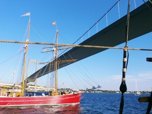 Lilla Dan ramt de brug .....NIET !