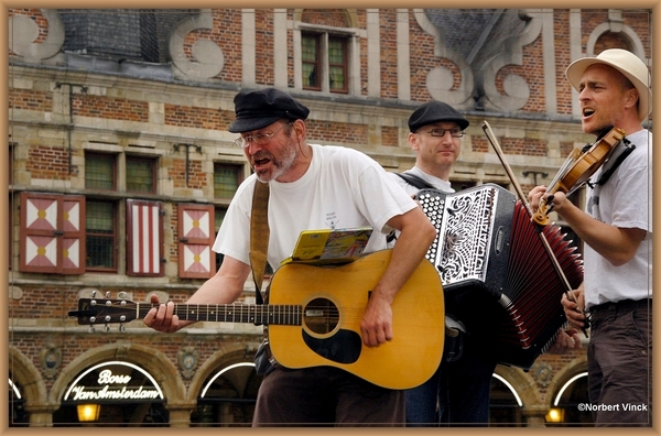 sized_sized_DSC44655a Pikkeling in Aalst-nogal neig