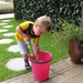 49) Ruben met zijn nieuw waterpistool