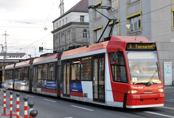 VAG 1115 lijn 5 NÜRNBERG 20170617 20u51