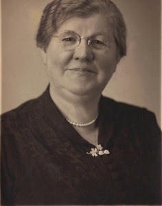willemina ramaker kema foto gemaakt 24-4-1952