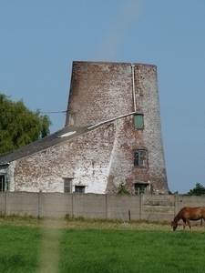 042-De Koutermolen-graanwindmolen,zonder molenkap en wieken in 19