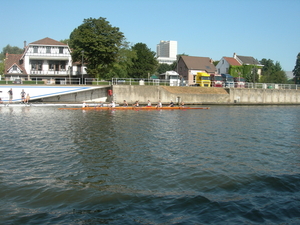 Brussel heeft ook een roeiclub! - DSCN8800